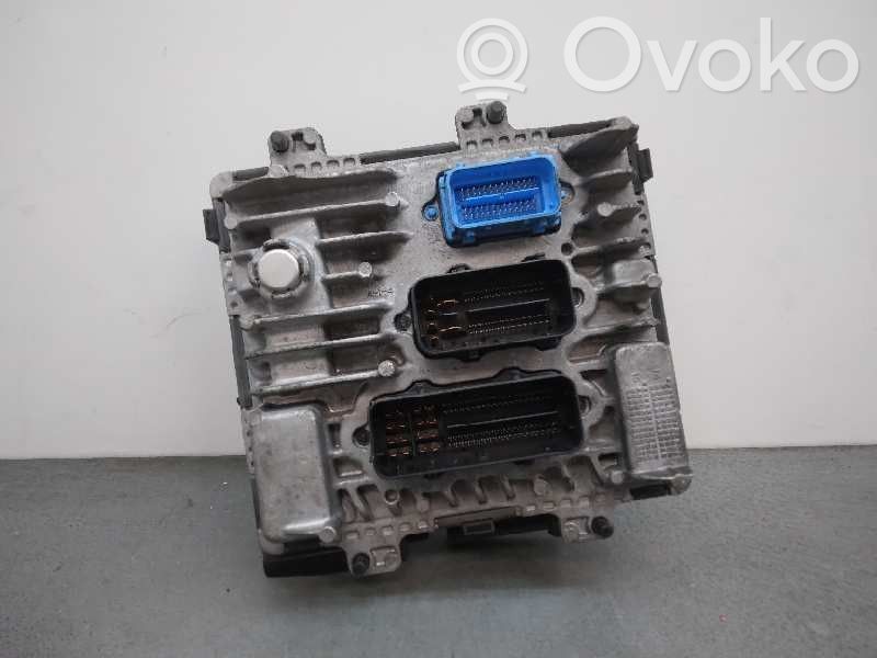 Opel Corsa E Unidad de control/módulo del motor 