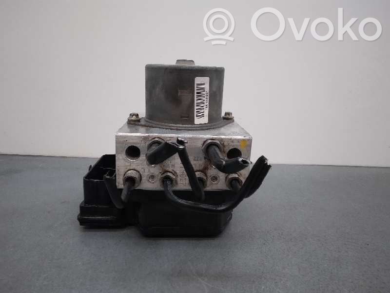 Bomba de ABS   7G912C405AA