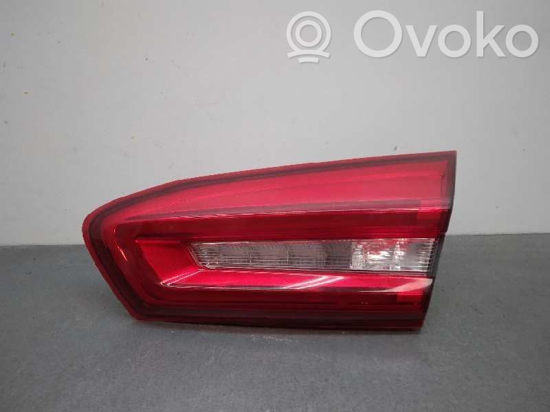 Ford Focus Luz trasera/de freno 