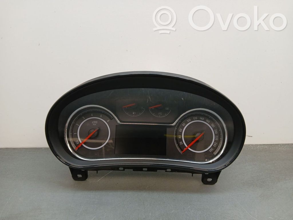 Opel Insignia A Geschwindigkeitsmesser Cockpit 