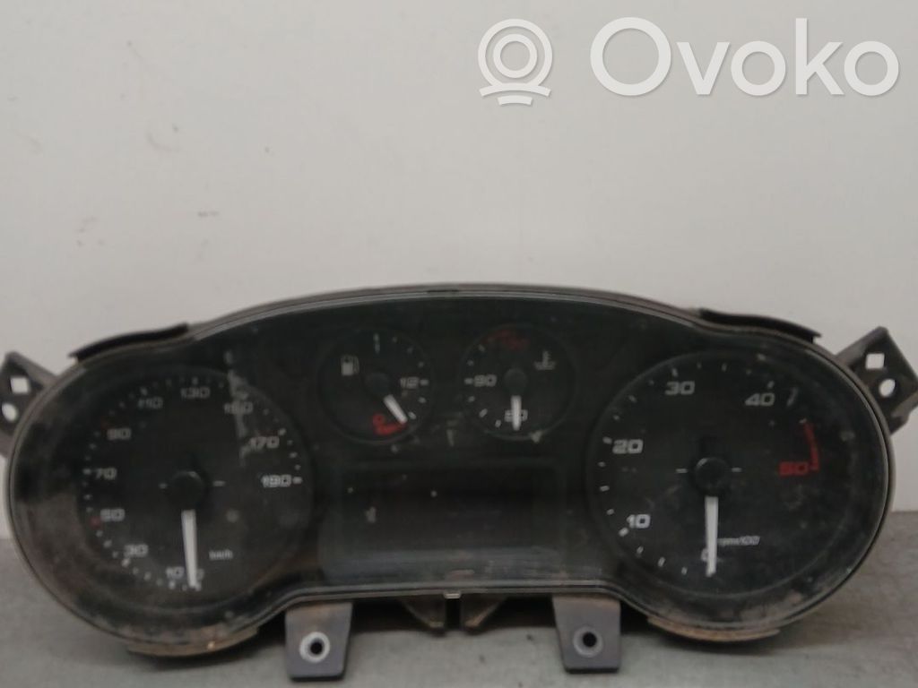 Iveco Daily 6th gen Vitezometru (grup de instrumente)