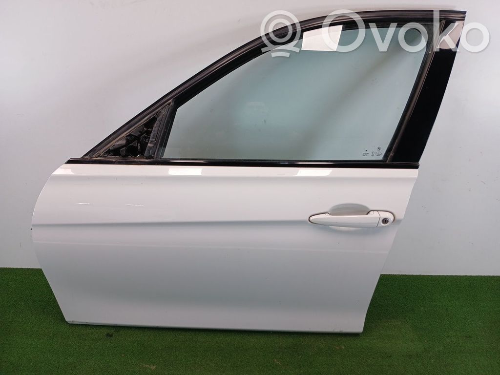 Tür vorne
