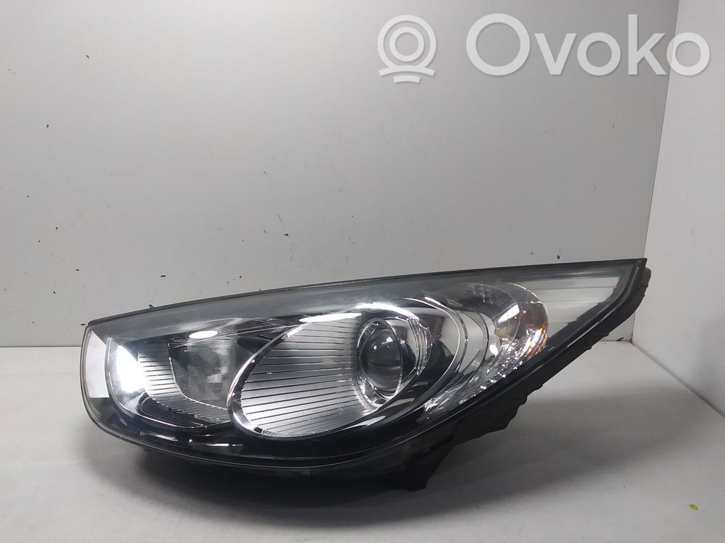 Hyundai ix35 Lampa przednia 