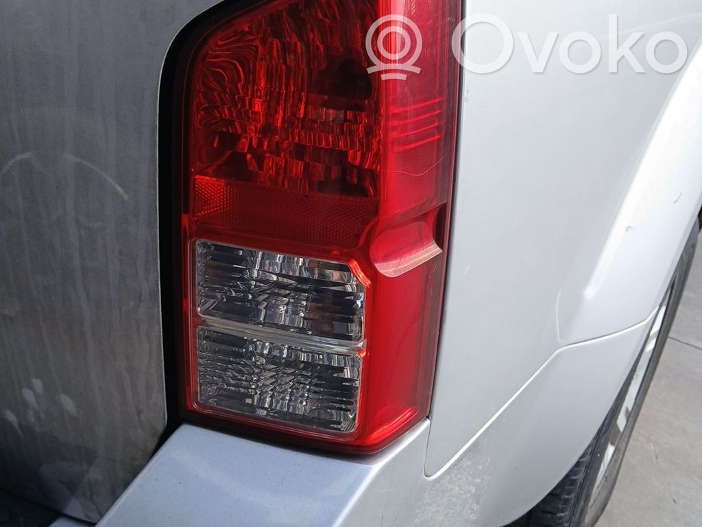 Nissan Pathfinder R51 Lampă spate în caroserie