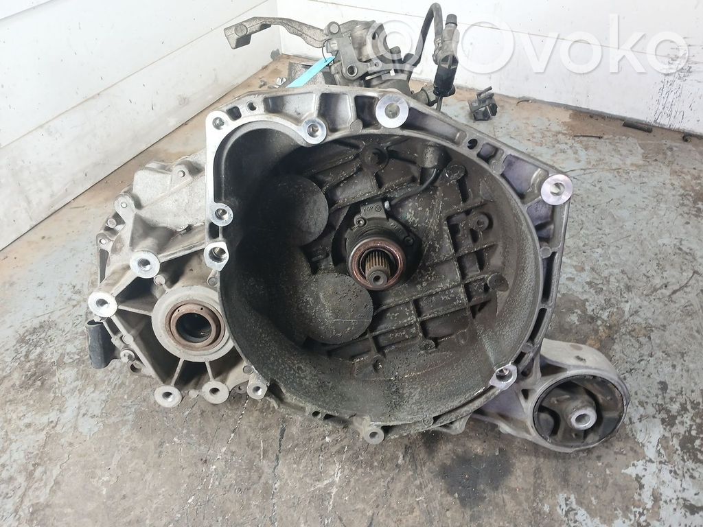 Manualna 5-biegowa skrzynia biegów   194716KM,MANUAL6V