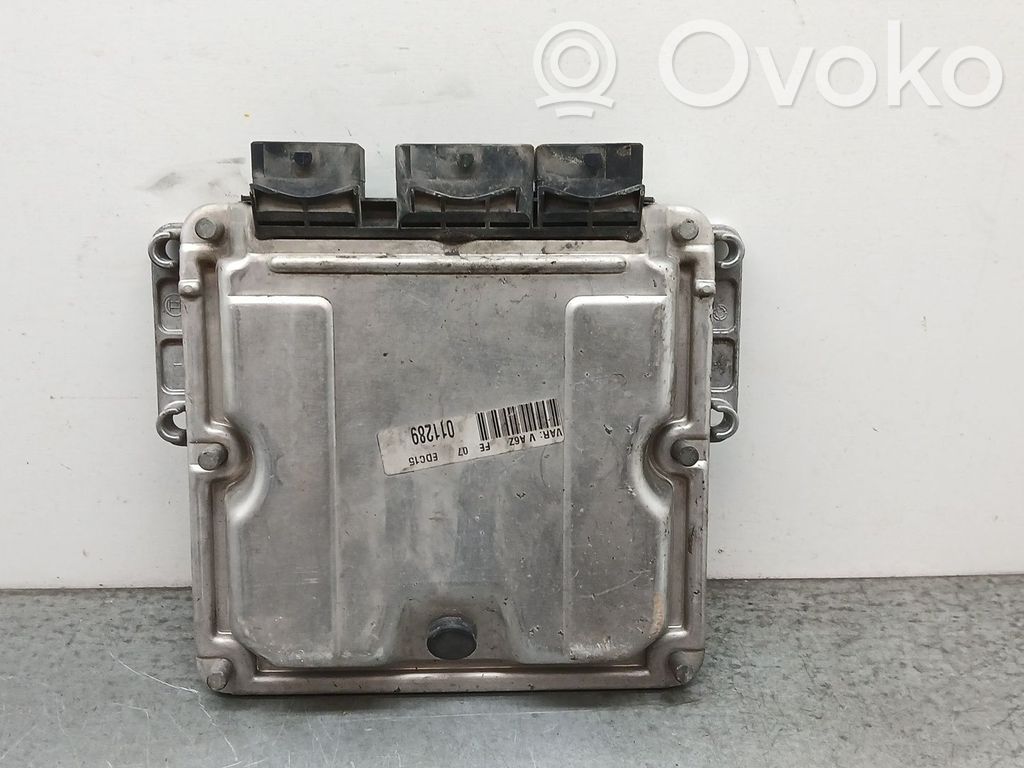 Unidad de control/módulo del motor   0281011522