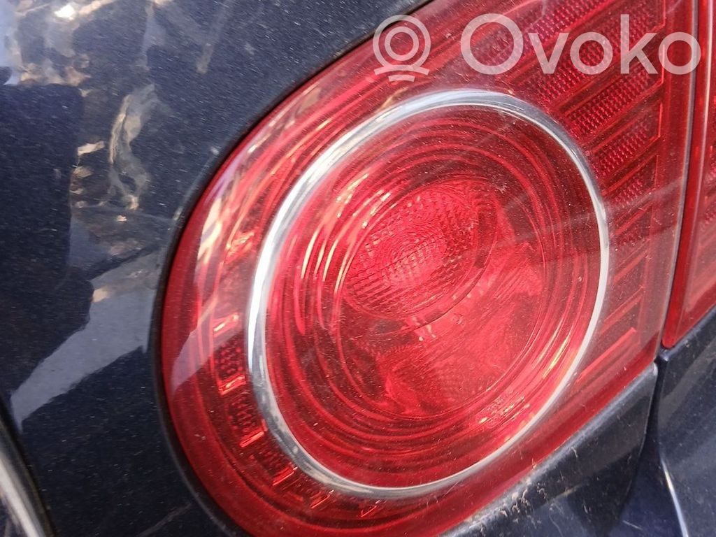 KIA Opirus Galinis žibintas kėbule 
