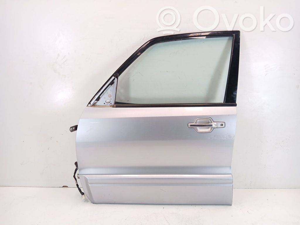 Mitsubishi Montero Puerta delantera 