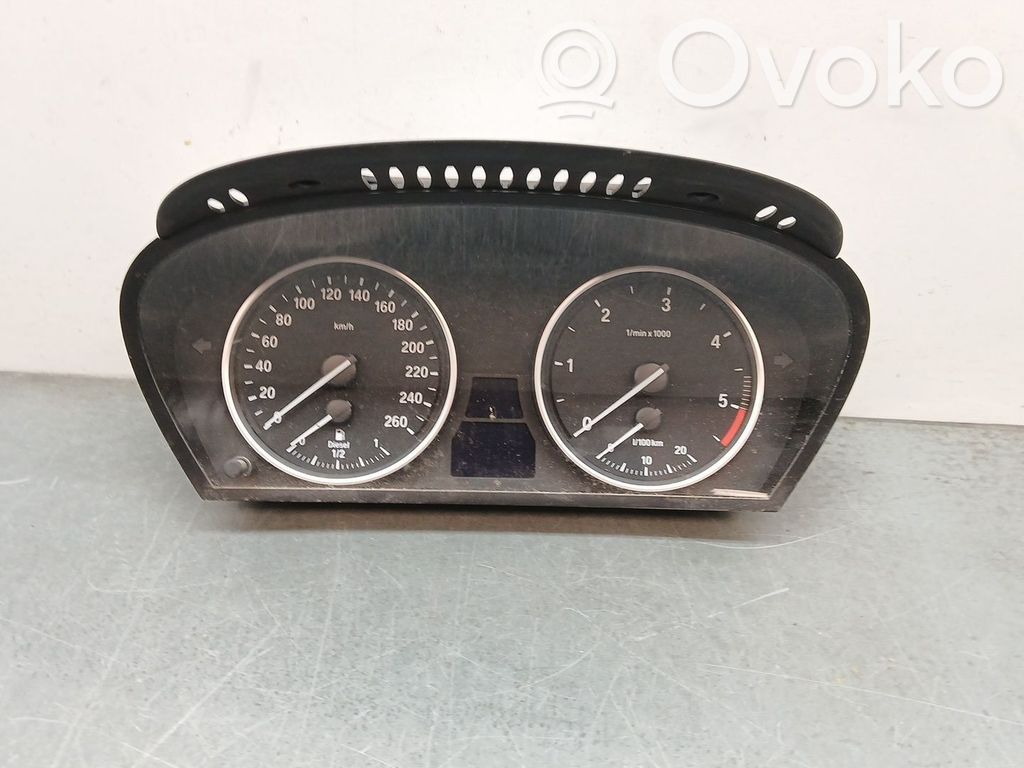 Geschwindigkeitsmesser Cockpit   62109177261