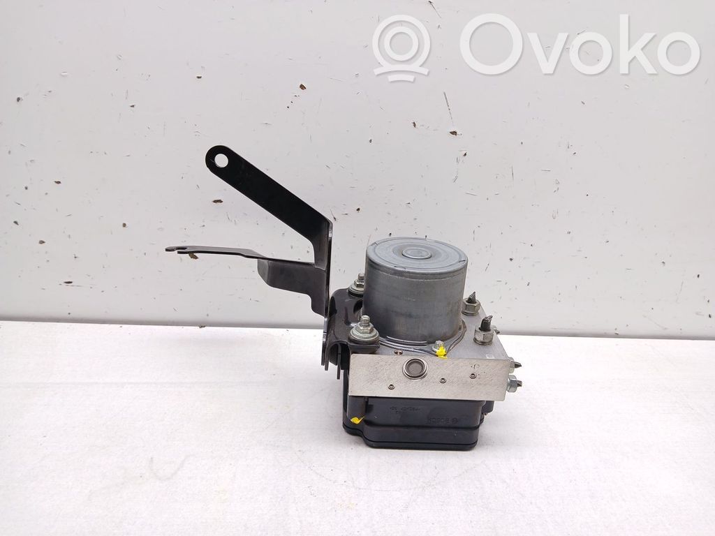 Mazda CX-3 ABS bloks 