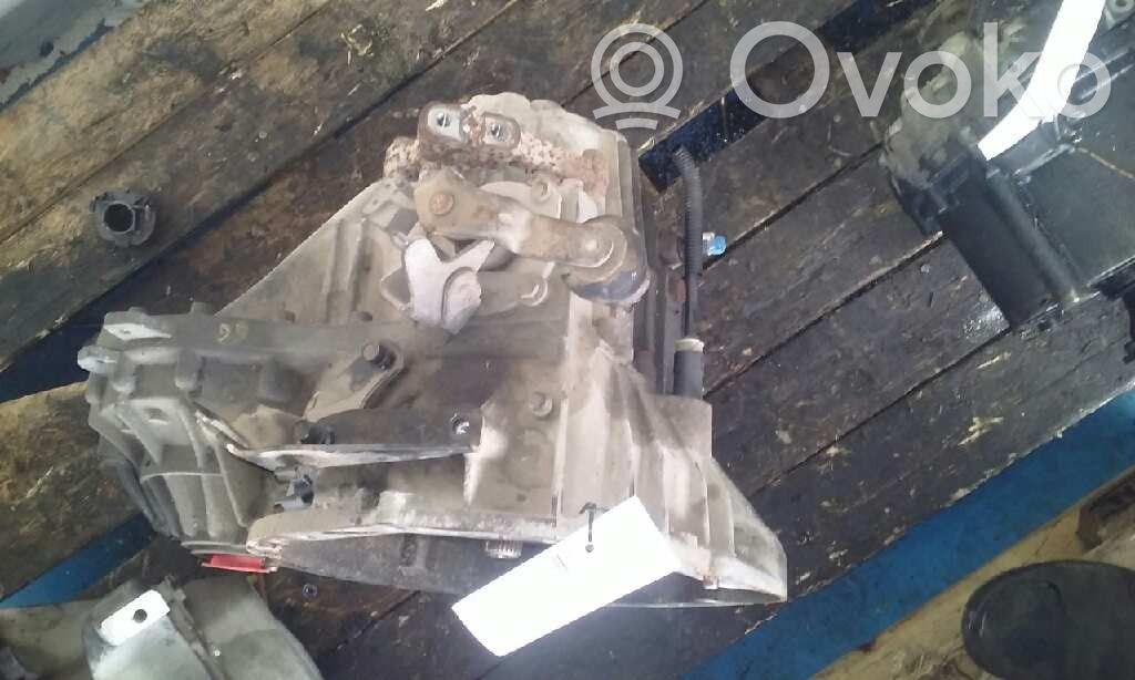Chrysler PT Cruiser Manual 5 speed gearbox 