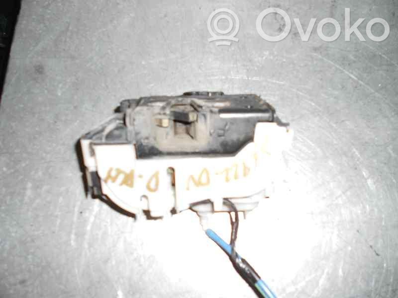 Volkswagen Polo III 6N 6N2 6NF Zamek drzwi przednich 