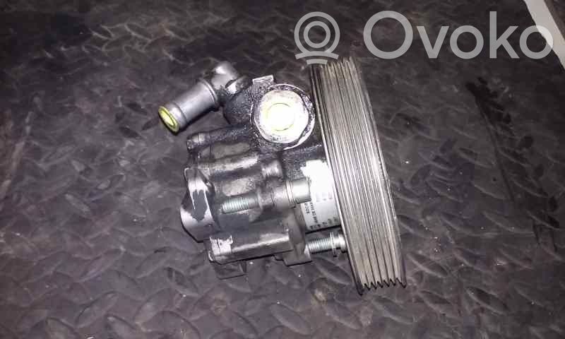 Volkswagen Passat Alltrack Ohjaustehostimen pumppu 