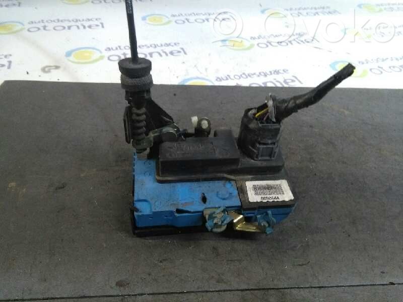 Volvo S60 Front door lock 