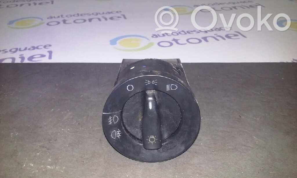 Volkswagen Golf SportWagen Interruptor de control del panel de luces 