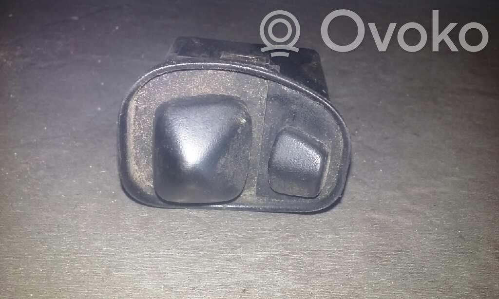 Wing mirror switch