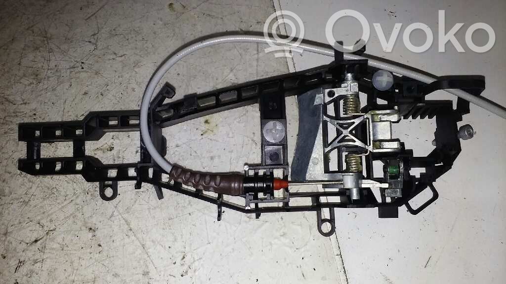 Front door exterior handle   PARTEINTERIOR