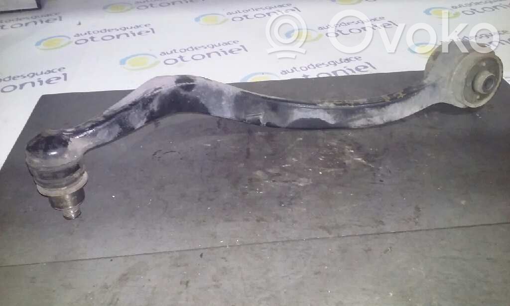 Brazo de suspensión delantero