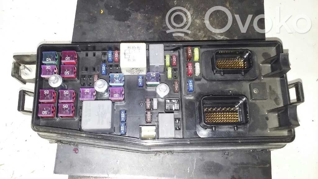 KIA Carnival Katvealueen valvonnan ohjainlaite (BSM) 