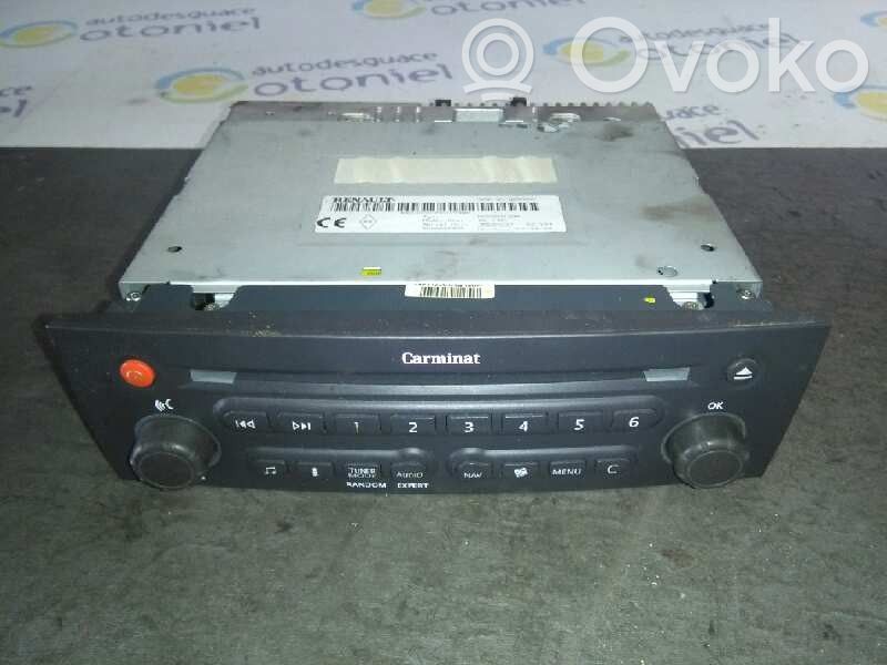 Renault Megane II Panel / Radioodtwarzacz CD/DVD/GPS 
