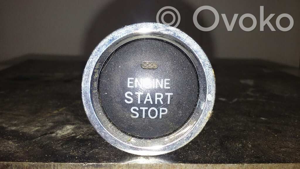 Toyota Corolla Verso E121 Windscreen/window heater switch 