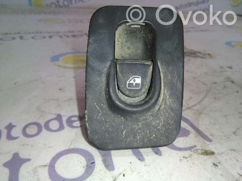 Toyota Auris 150 Electric window control switch 