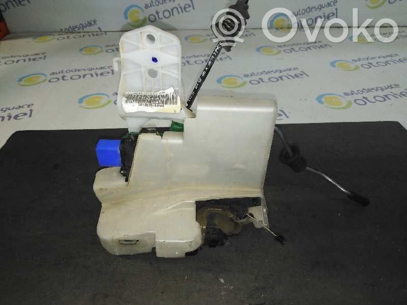 Volkswagen Polo Serratura portiera anteriore 