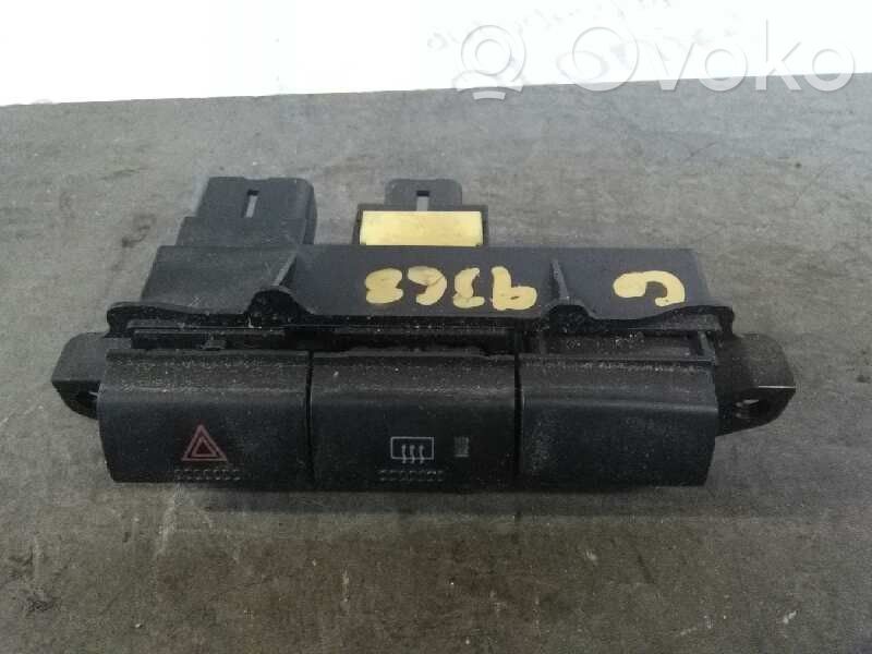 Botón interruptor de luz de peligro