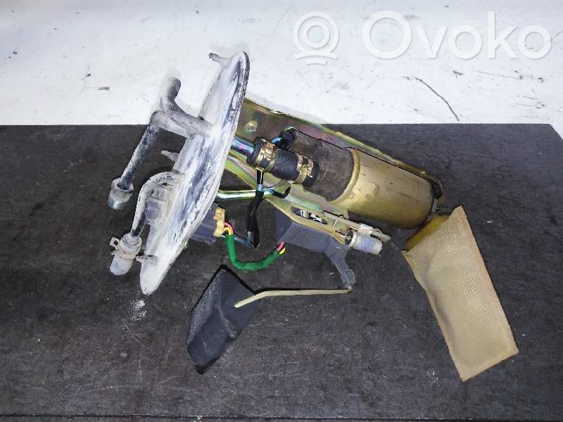 Toyota Carina T190 Pompe à carburant 