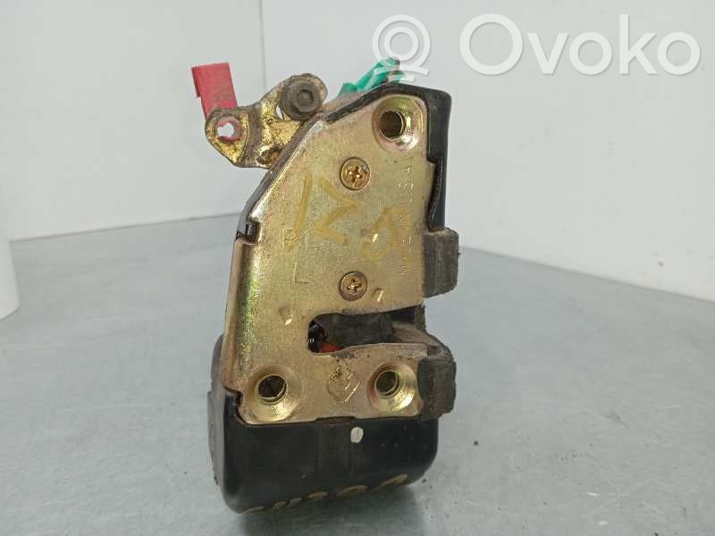 Chrysler Stratus Front door lock 