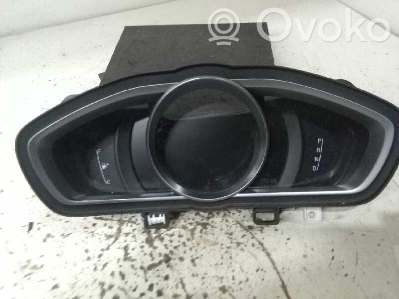Volvo V40 Speedometer (instrument cluster) 