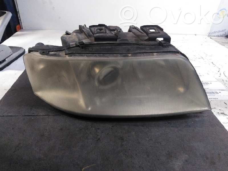 Audi A6 Allroad C5 Headlight/headlamp 