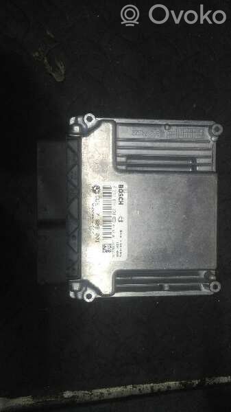 Unidad de control/módulo del motor   7809001,0281014239