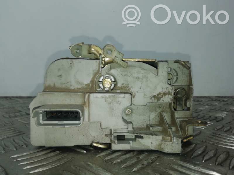 Etuoven lukko   6PIN