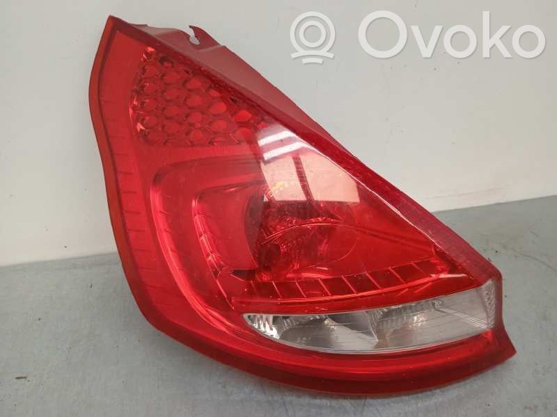 Ford Fiesta Aizmugurējais lukturis virsbūvē 