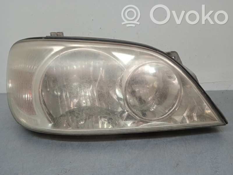 KIA Carnival Phare frontale 