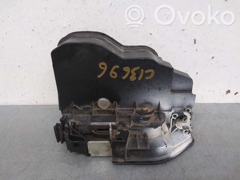 Priekšpusē slēdzene   7229461,4PIN