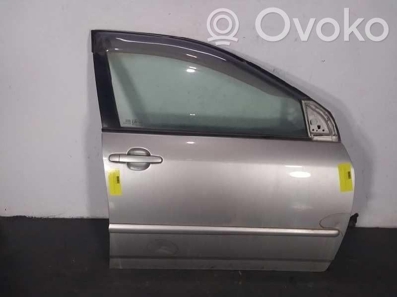 Toyota Corolla Verso E121 Durvis 