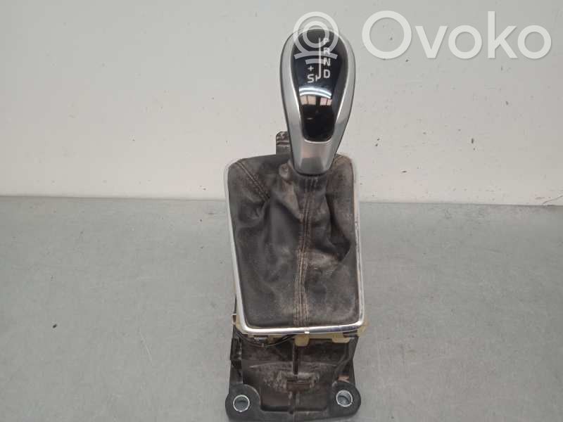 Volvo V40 Manetă schimbător viteze 