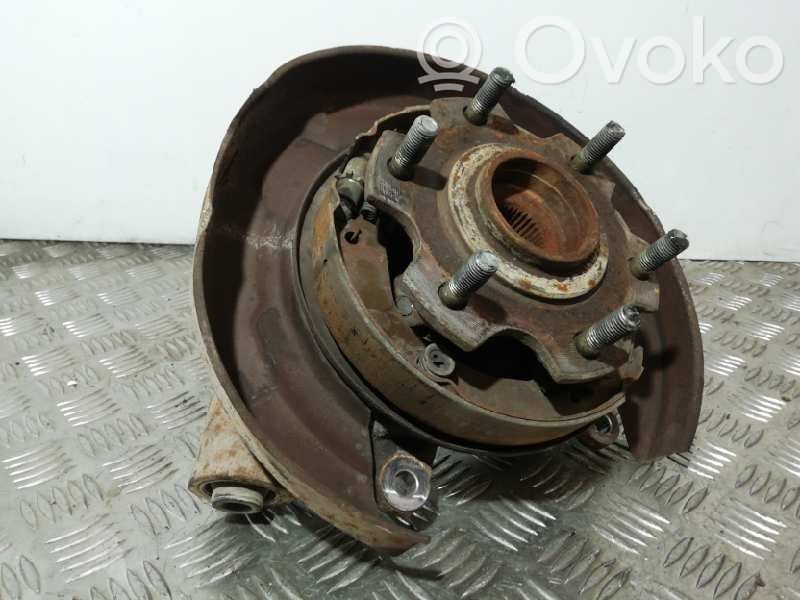 Mitsubishi Montero Achsschenkel hinten 