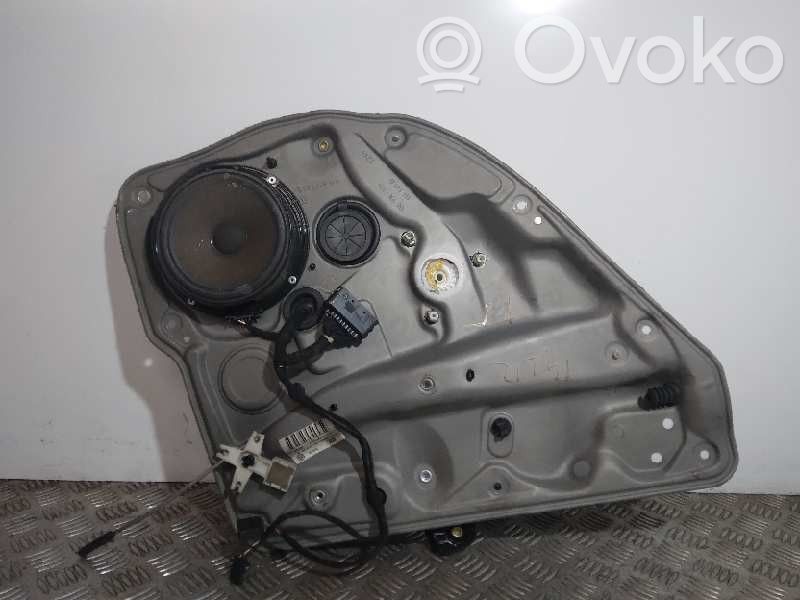 Volkswagen Bora Rear window lifting mechanism without motor 
