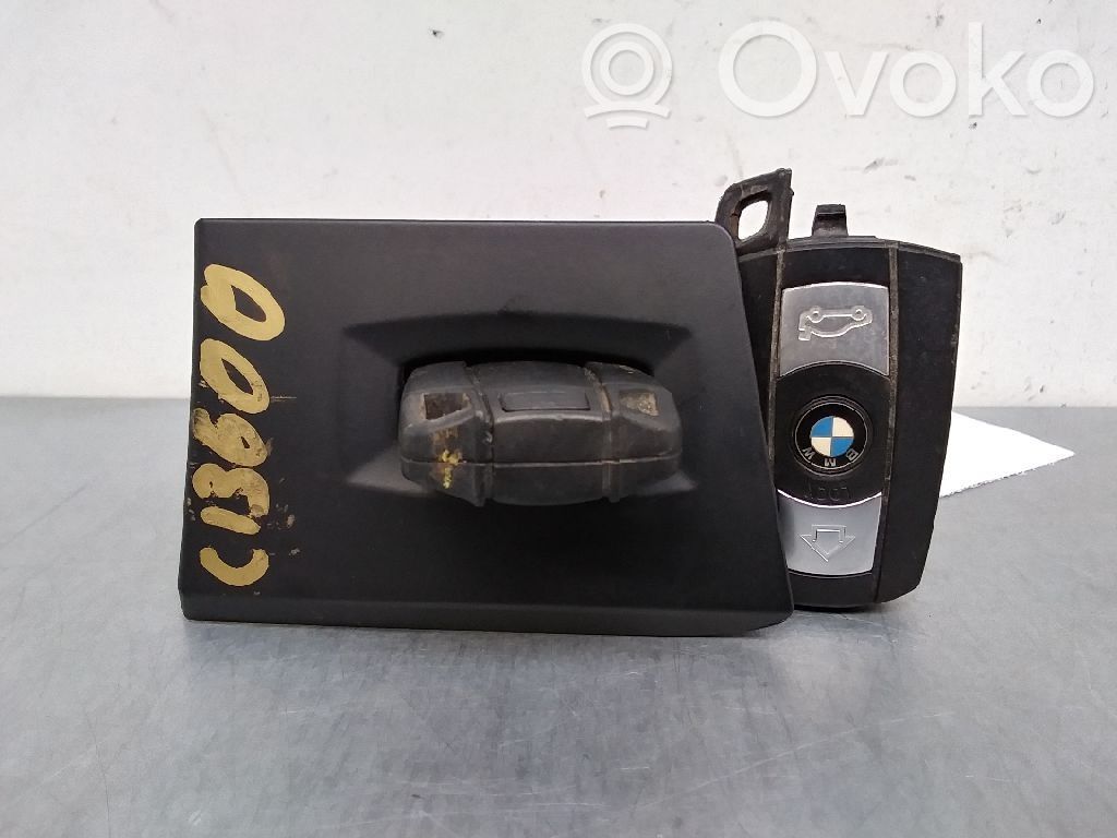 BMW 3 E90 E91 Užvedimo spynelė 