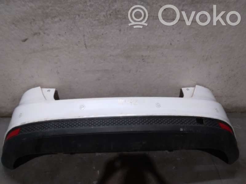Ford Focus Galinis bamperis 
