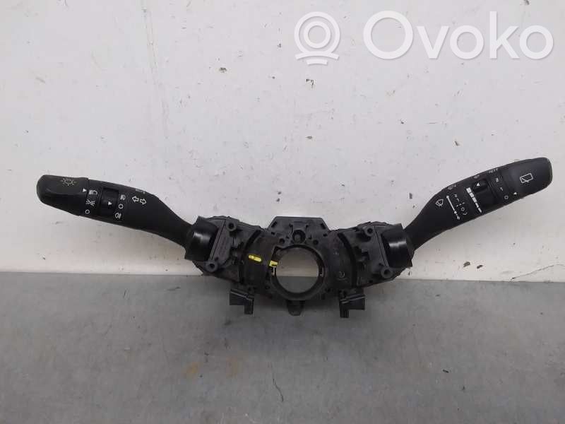 Hyundai i20 (GB IB) Interruptor de control multifunción 