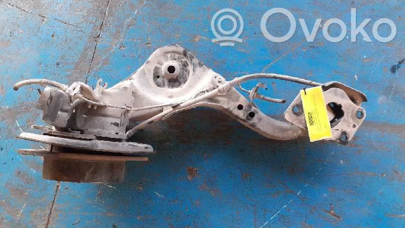 Nissan Qashqai+2 Pivot de moyeu arrière