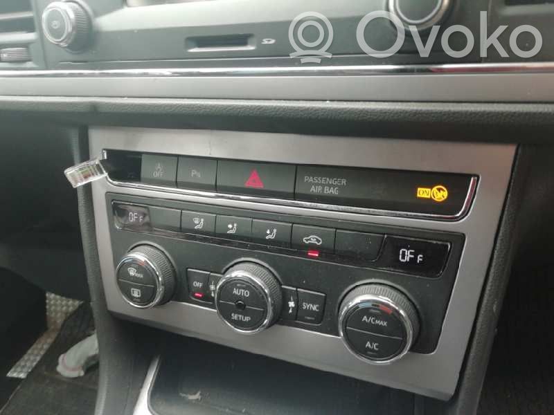 Panel klimatyzacji   5F0907044AK