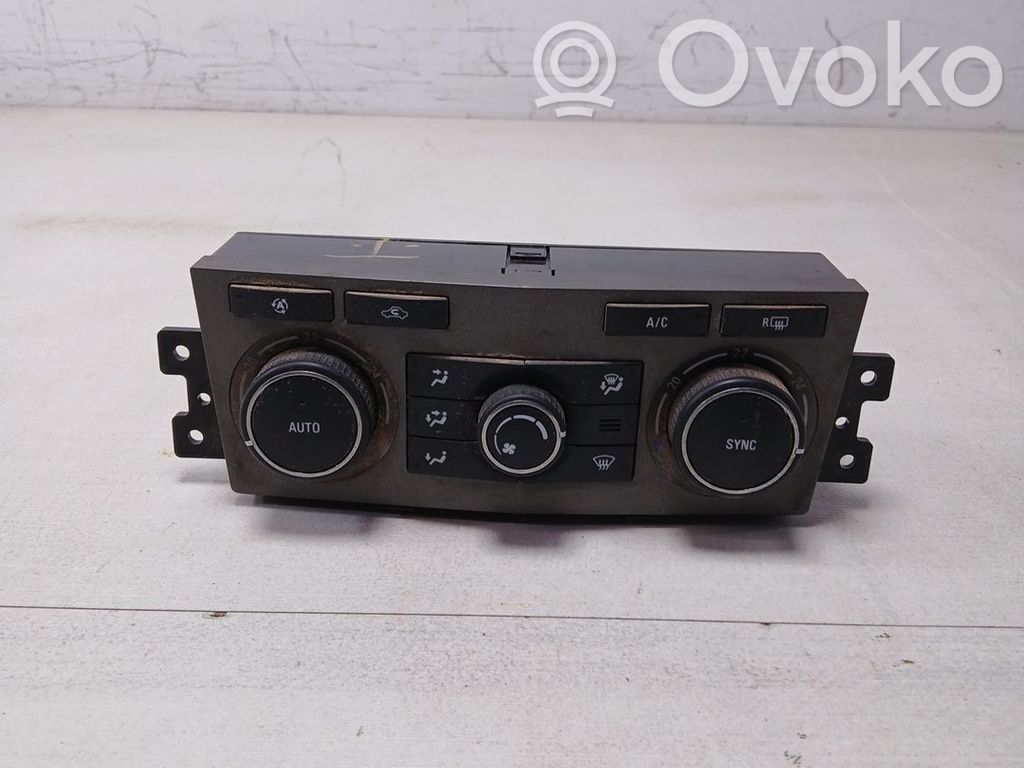 Opel Antara Climate control unit 