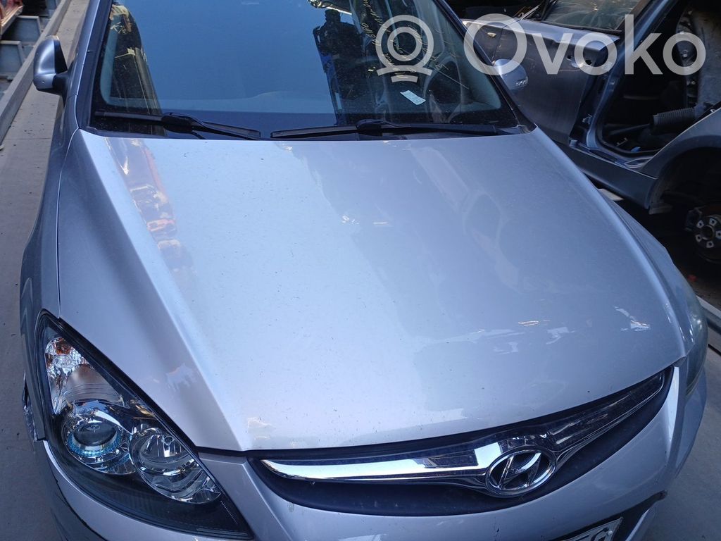 Hyundai i30 Konepelti 