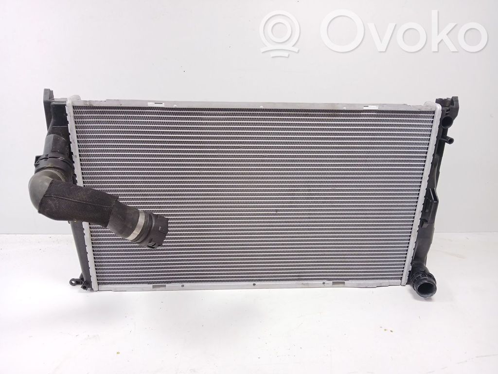 BMW 3 E90 E91 Coolant radiator 