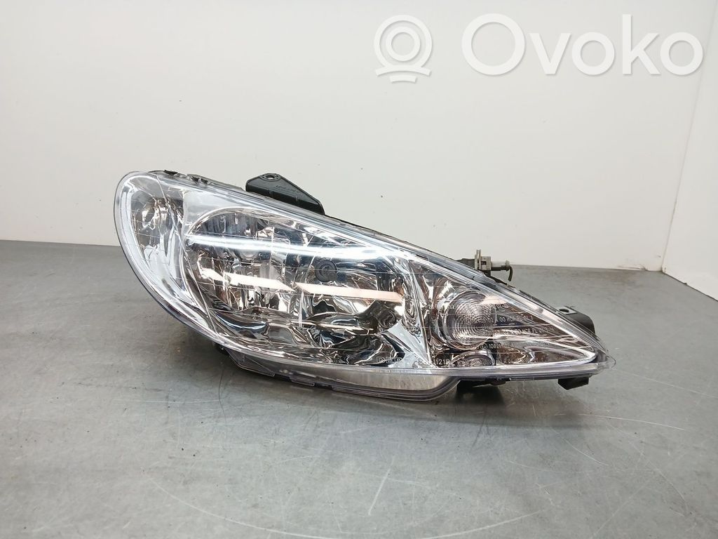 Peugeot 206 Headlight/headlamp 